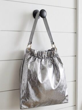 La Guantalia de Firenze Guanti & Borse Silver Italian Leather Shoulder Bag